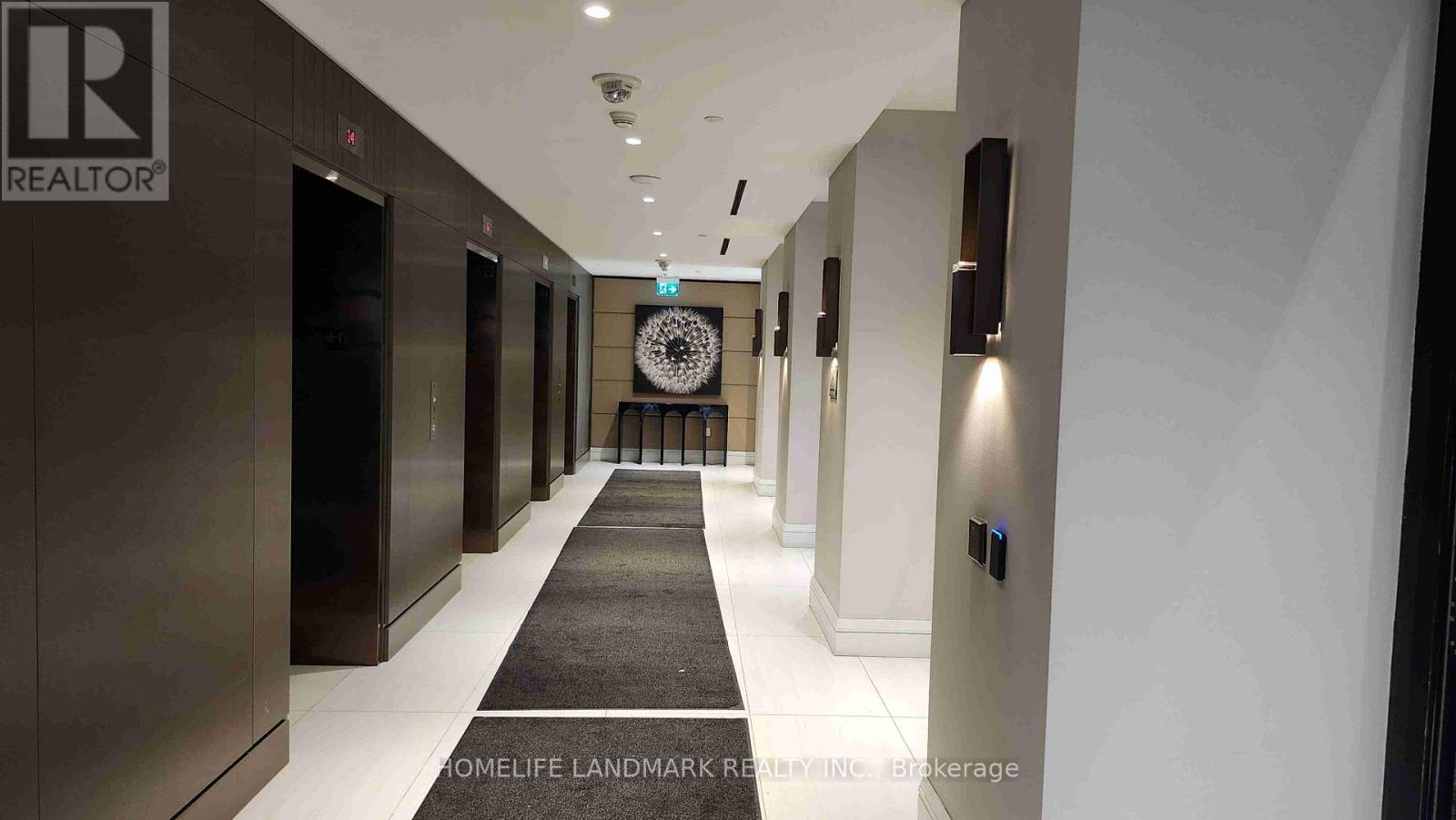 2410 - 39 ROEHAMPTON AVENUE W, Toronto, Ontario