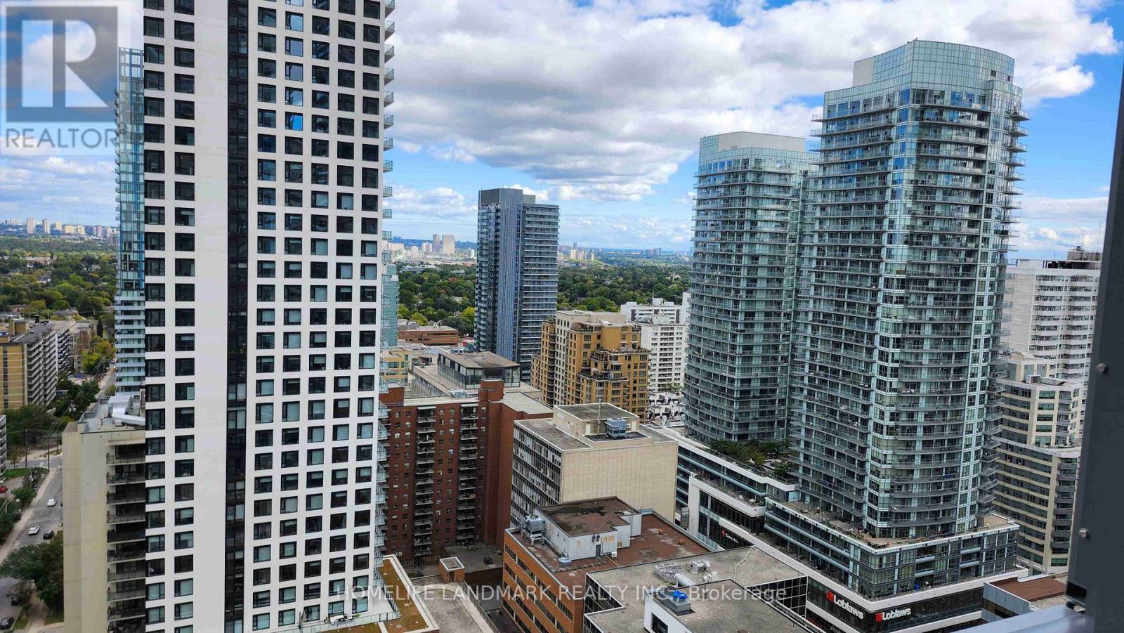 2410 - 39 Roehampton Avenue W, Toronto, Ontario  L2M 7L4 - Photo 12 - C12630956