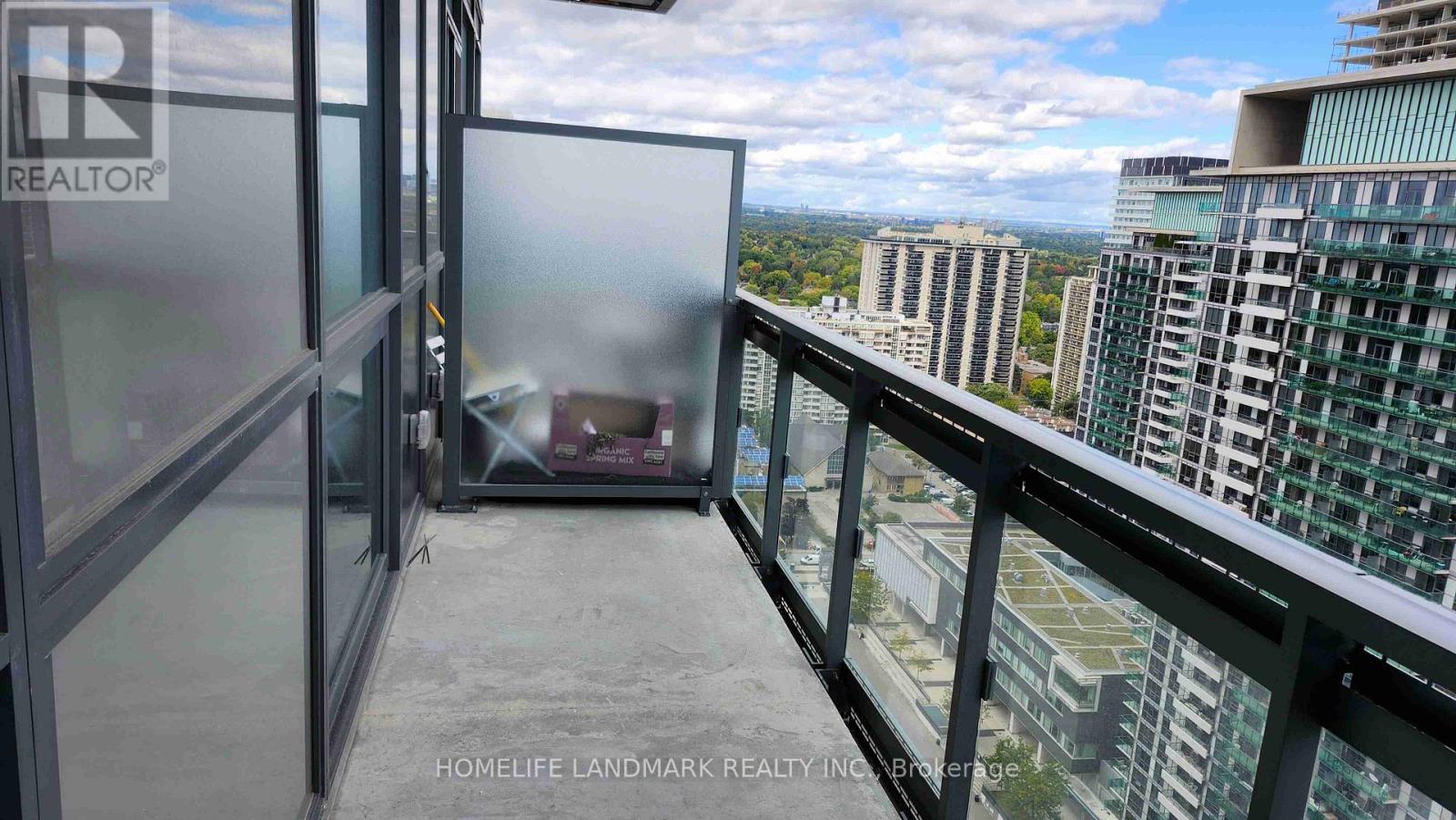 2410 - 39 Roehampton Avenue W, Toronto, Ontario  L2M 7L4 - Photo 13 - C12630956
