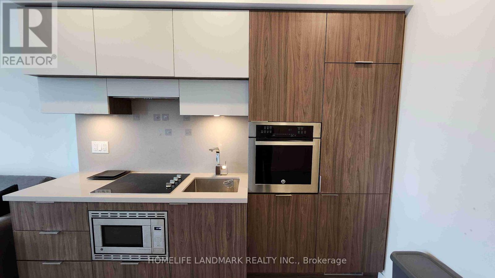 2410 - 39 Roehampton Avenue W, Toronto, Ontario  L2M 7L4 - Photo 7 - C12630956