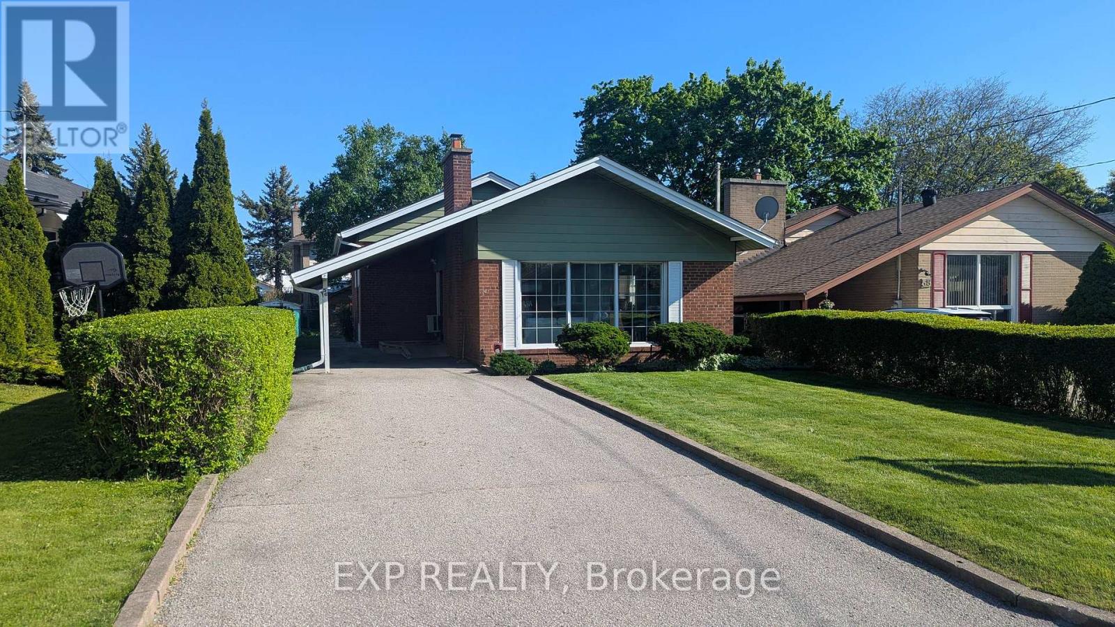 56 Gage Avenue, Toronto, Ontario  M1J 1T8 - Photo 2 - E12630934