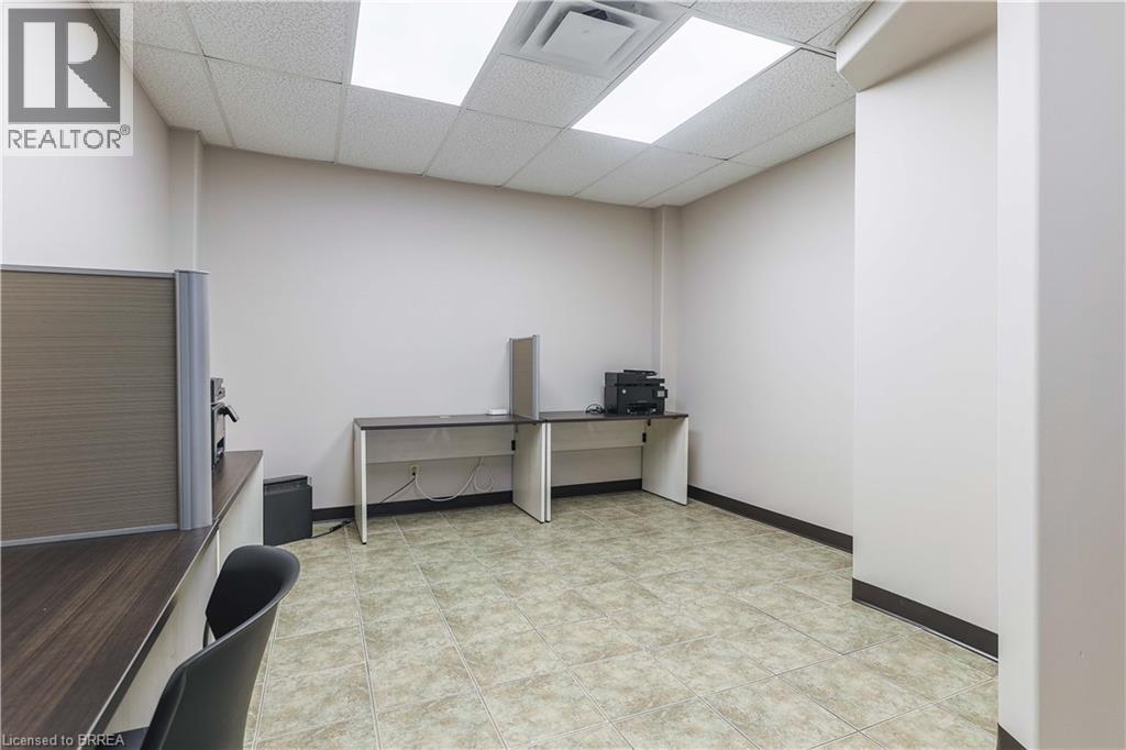 30 Brant Avenue Unit# B.3, Brantford, Ontario  N3T 3G6 - Photo 9 - 40696692