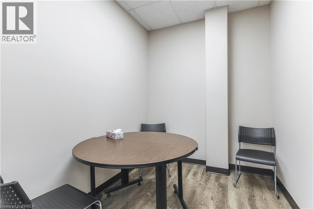 30 Brant Avenue Unit# B.3, Brantford, Ontario  N3T 3G6 - Photo 18 - 40696692