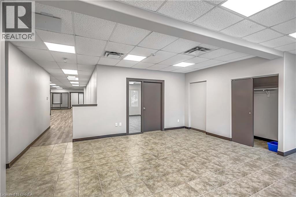 30 Brant Avenue Unit# B.3, Brantford, Ontario  N3T 3G6 - Photo 32 - 40696692