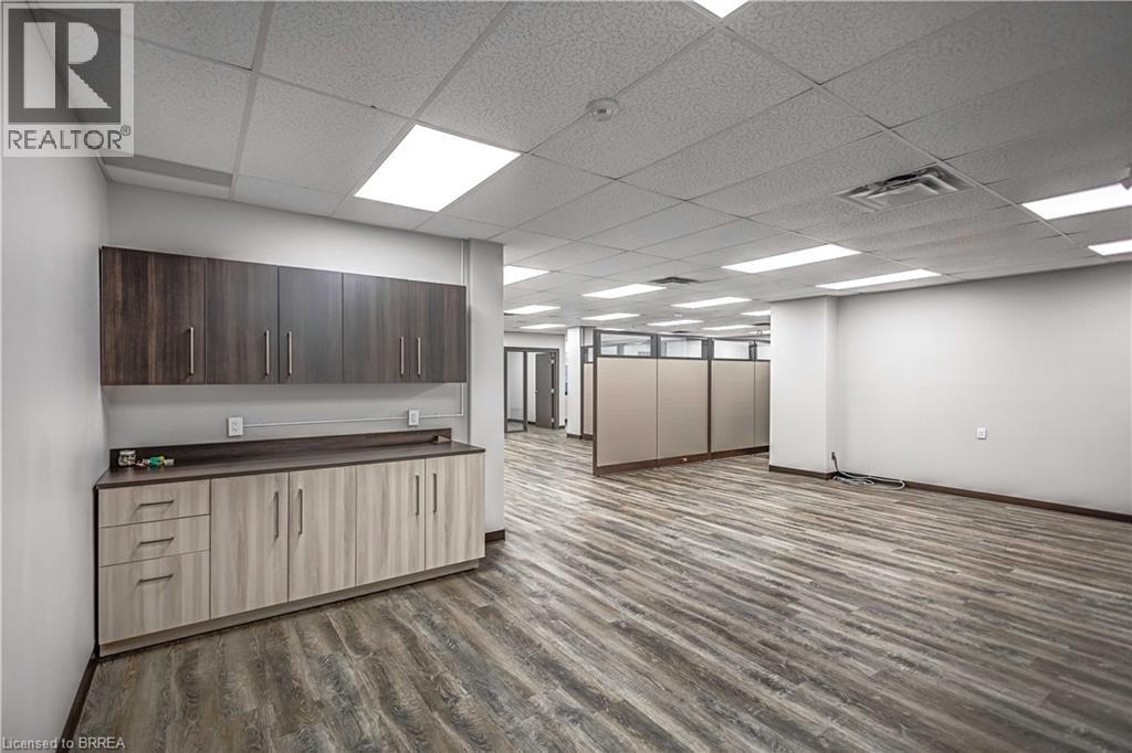 30 Brant Avenue Unit# B.3, Brantford, Ontario  N3T 3G6 - Photo 41 - 40696692