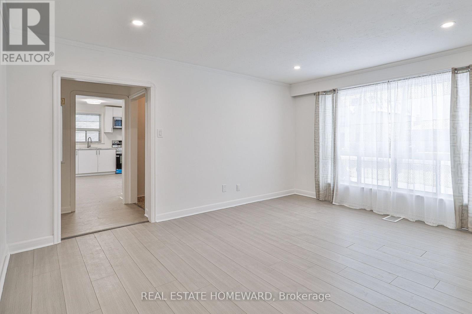 Main - 104 Crestwood Road, Vaughan, Ontario  L4J 1A6 - Photo 15 - N12630152