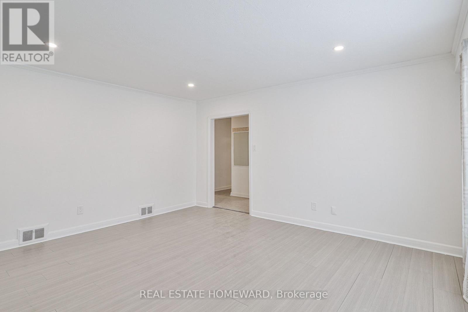 Main - 104 Crestwood Road, Vaughan, Ontario  L4J 1A6 - Photo 16 - N12630152