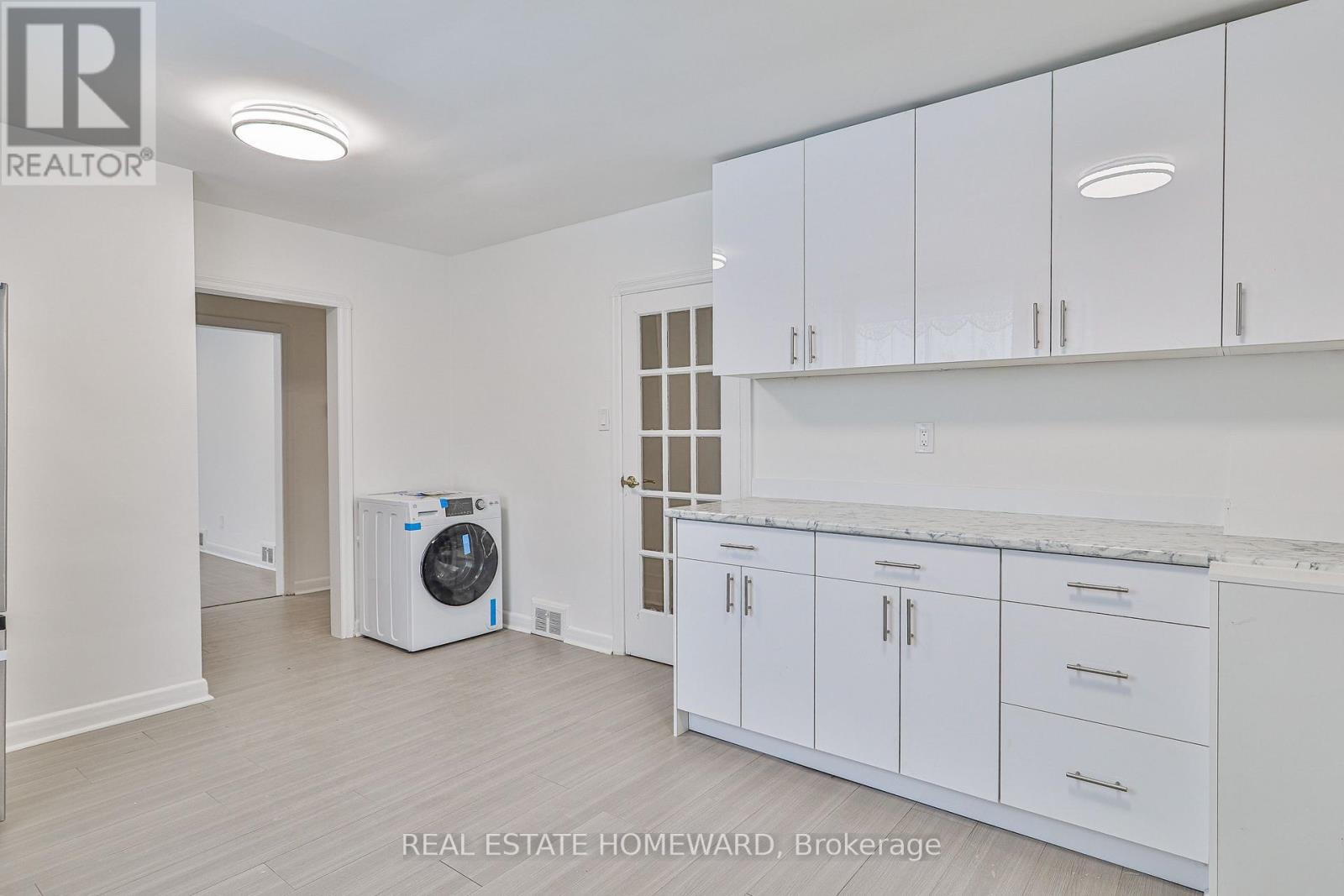 Main - 104 Crestwood Road, Vaughan, Ontario  L4J 1A6 - Photo 12 - N12630152