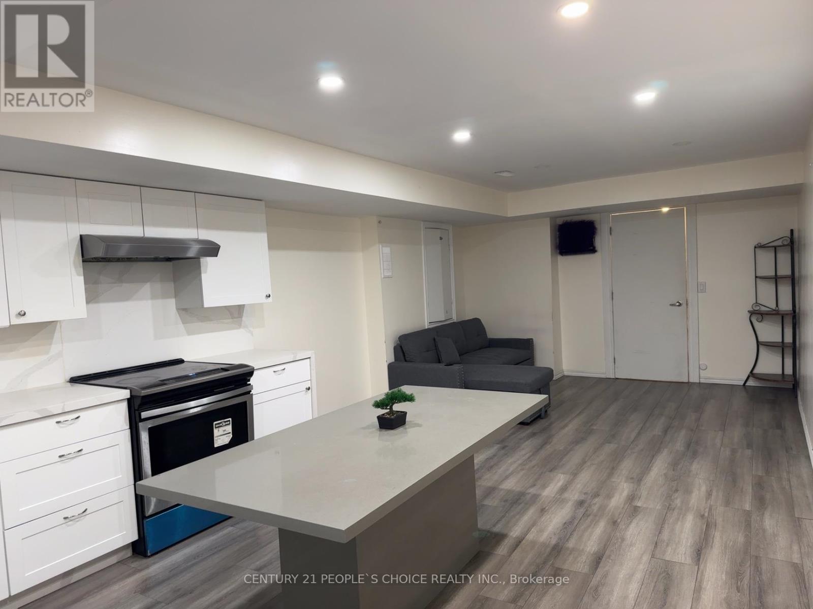 Bsmt - 118 Blackwell Crescent, Bradford West Gwillimbury (Bradford), Ontario  L3Z 4L4 - Photo 3 - N12630962