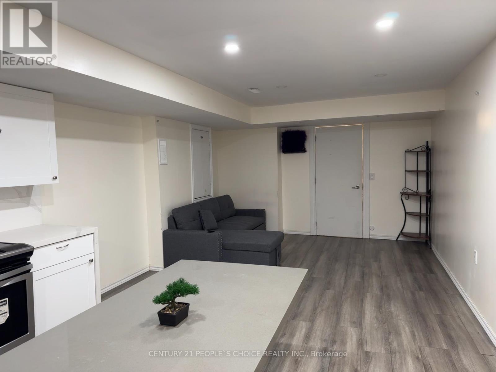 Bsmt - 118 Blackwell Crescent, Bradford West Gwillimbury (Bradford), Ontario  L3Z 4L4 - Photo 5 - N12630962