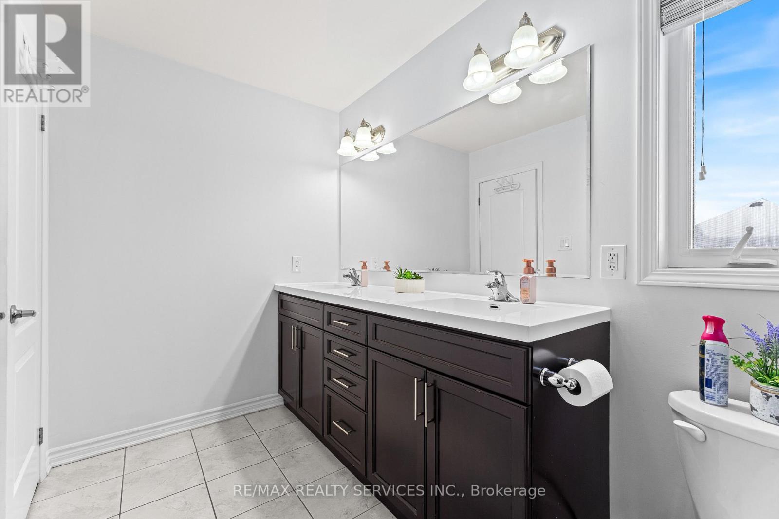 13 Fenchurch Drive, Brampton (Northwest Brampton), Ontario  L7A 4G5 - Photo 25 - W12630818