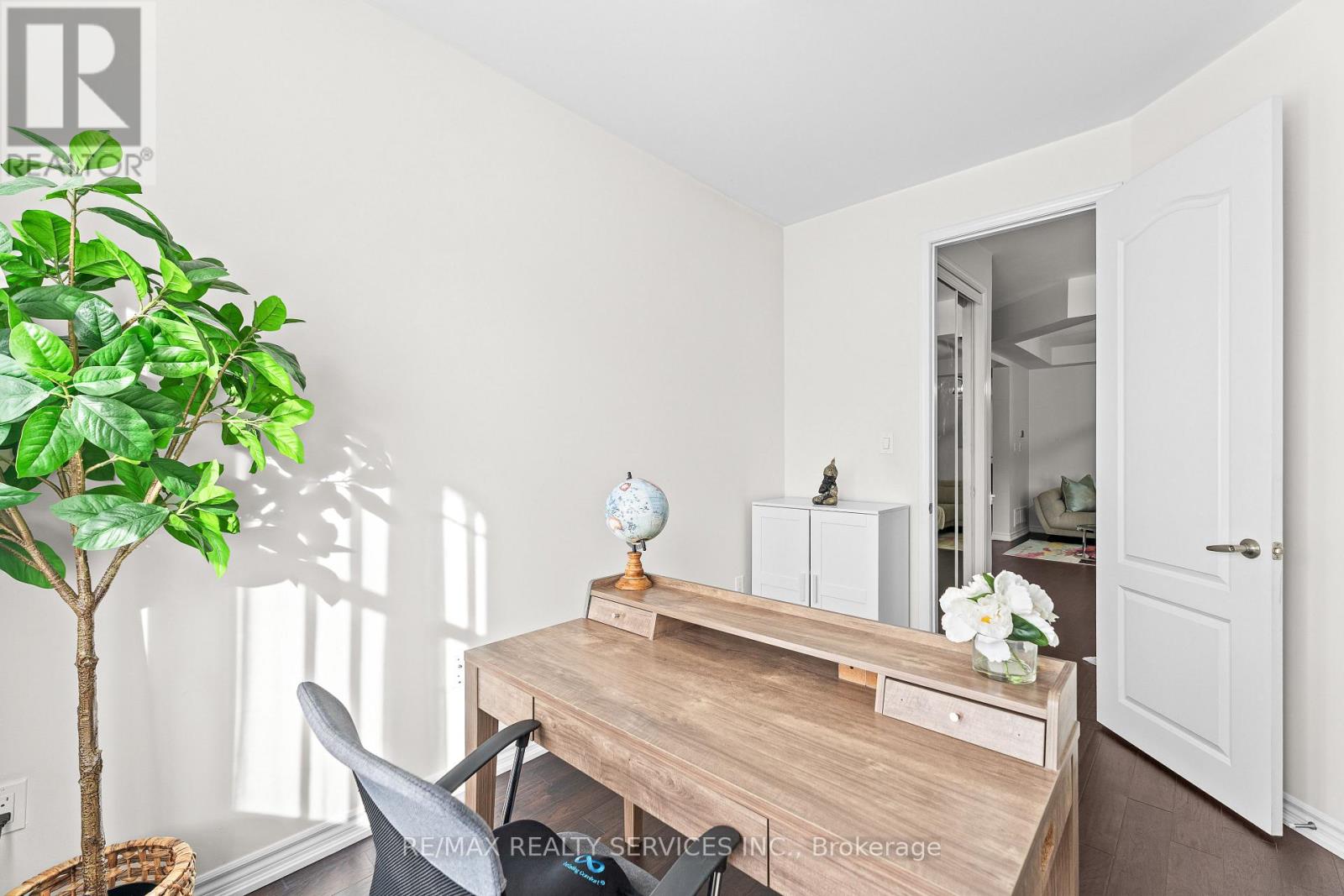 13 Fenchurch Drive, Brampton (Northwest Brampton), Ontario  L7A 4G5 - Photo 9 - W12630818