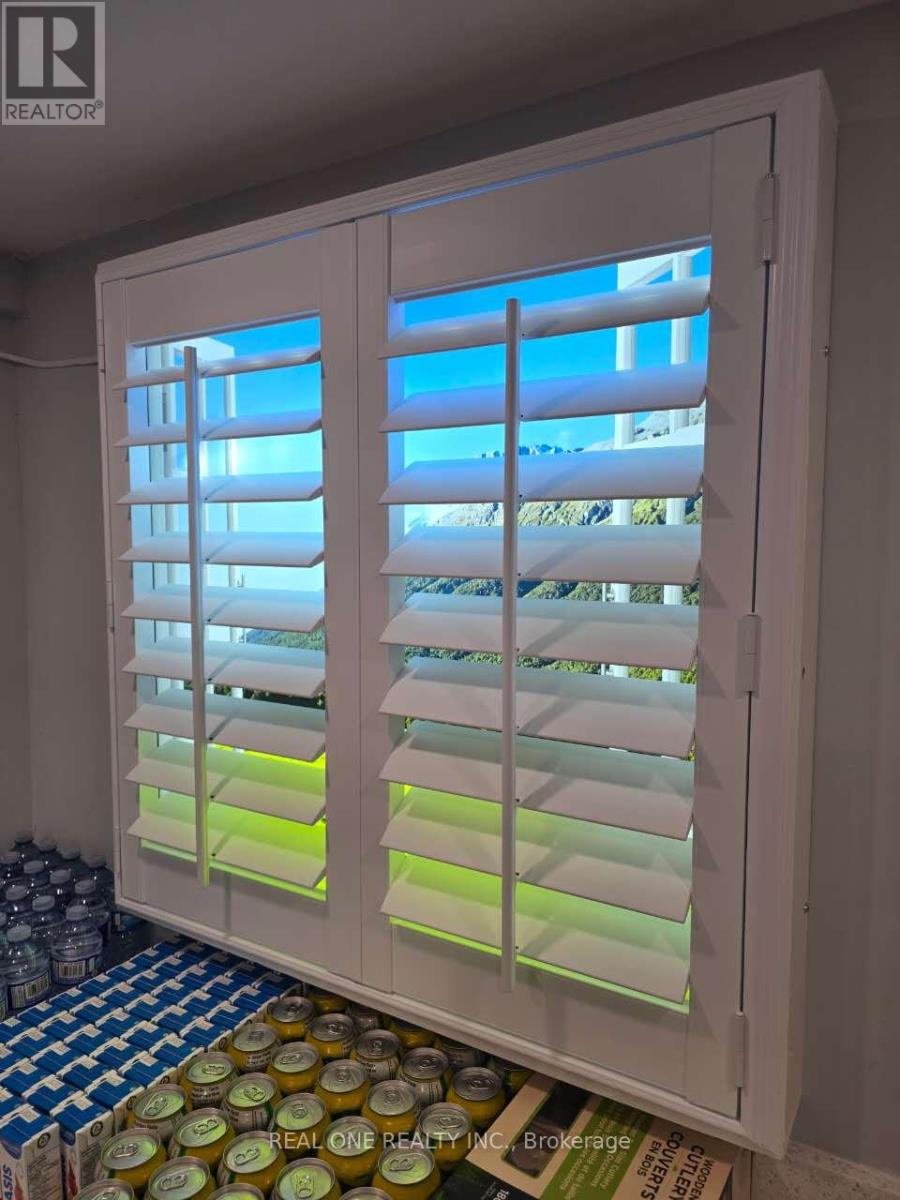 28 - 1200 Speers Road, Oakville (Qe Queen Elizabeth), Ontario  L6L 2X4 - Photo 8 - W12630838