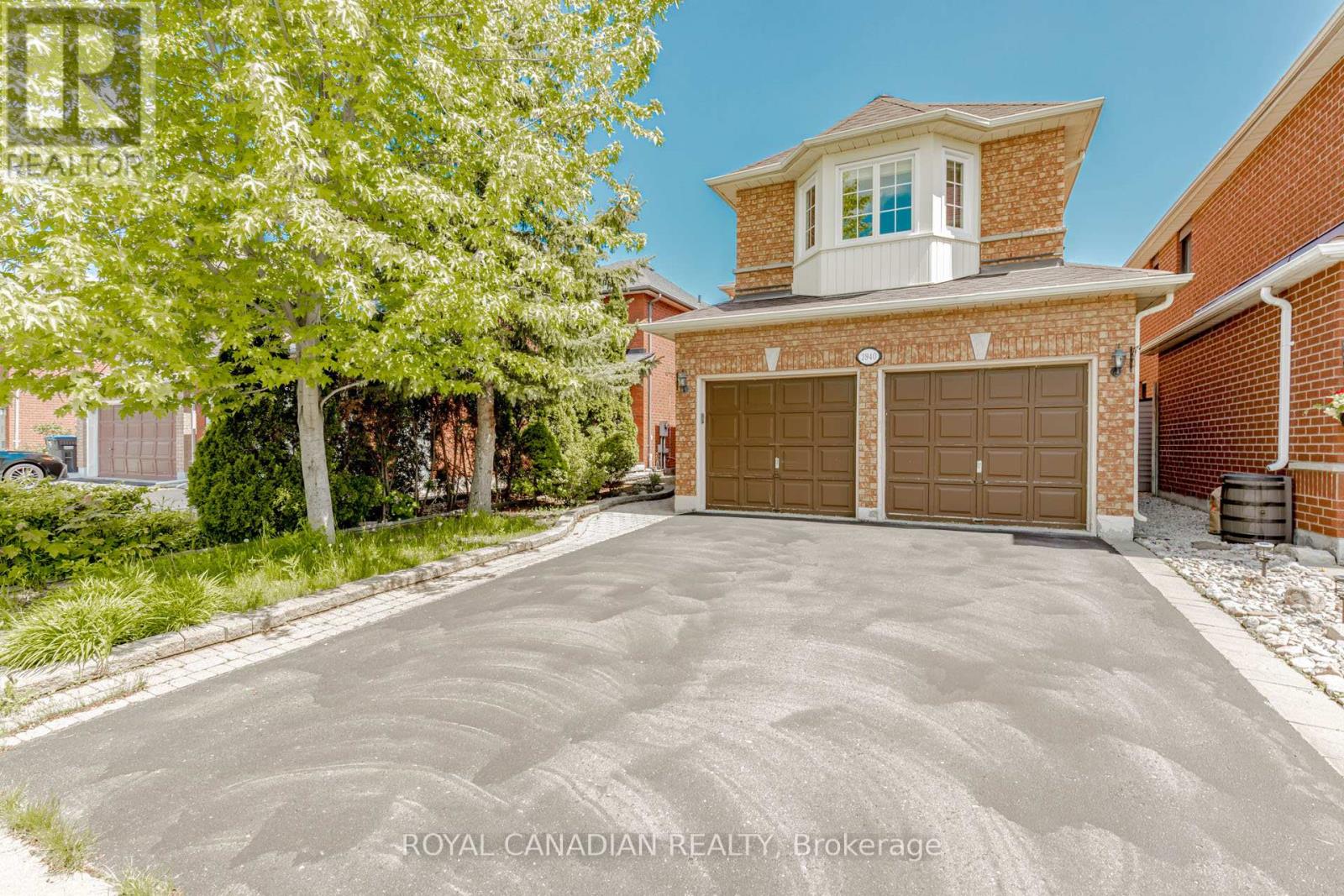 3940 HAZELRIDGE ROAD, Mississauga, Ontario