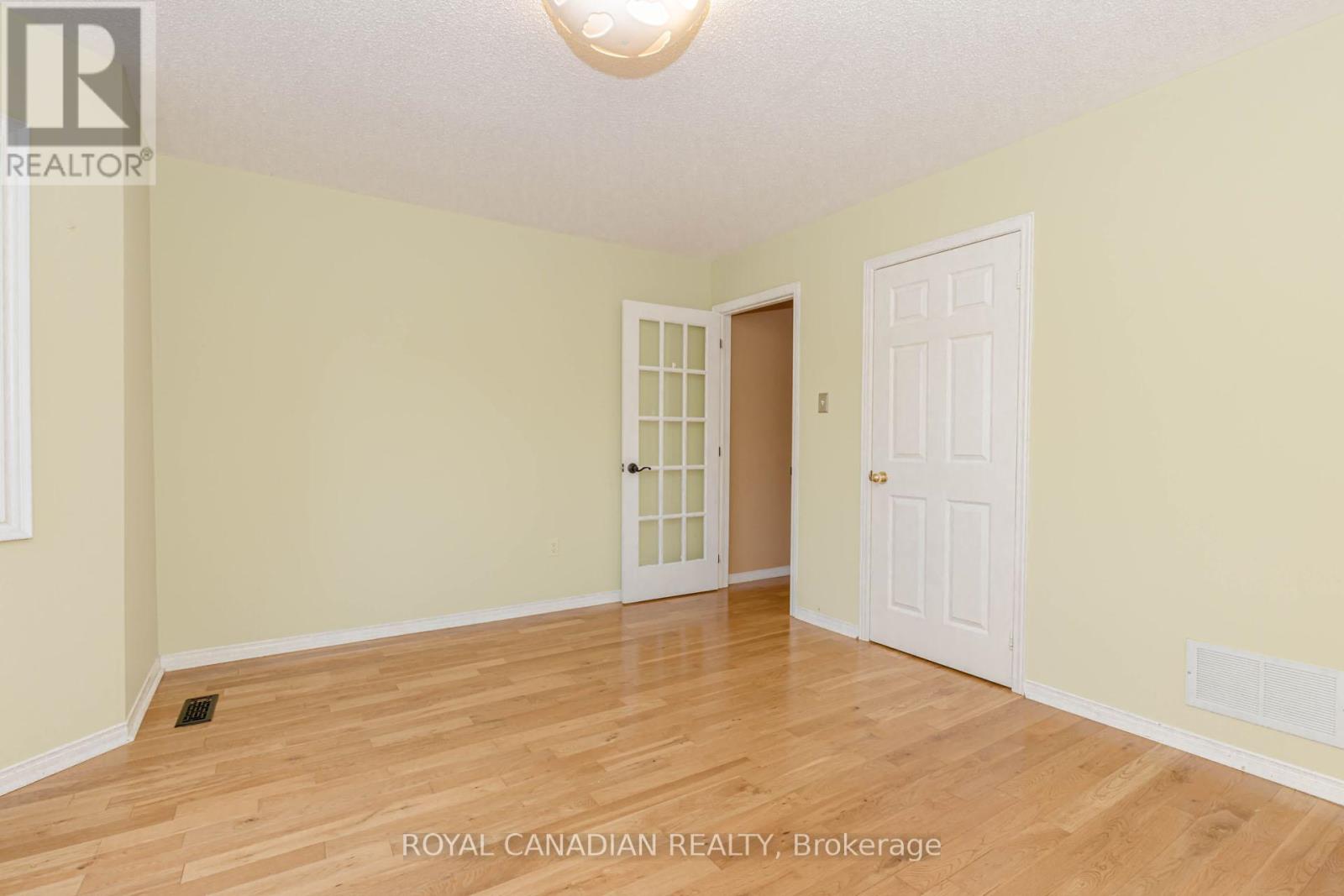 3940 Hazelridge Road, Mississauga, Ontario  L5N 6Z4 - Photo 39 - W12630902