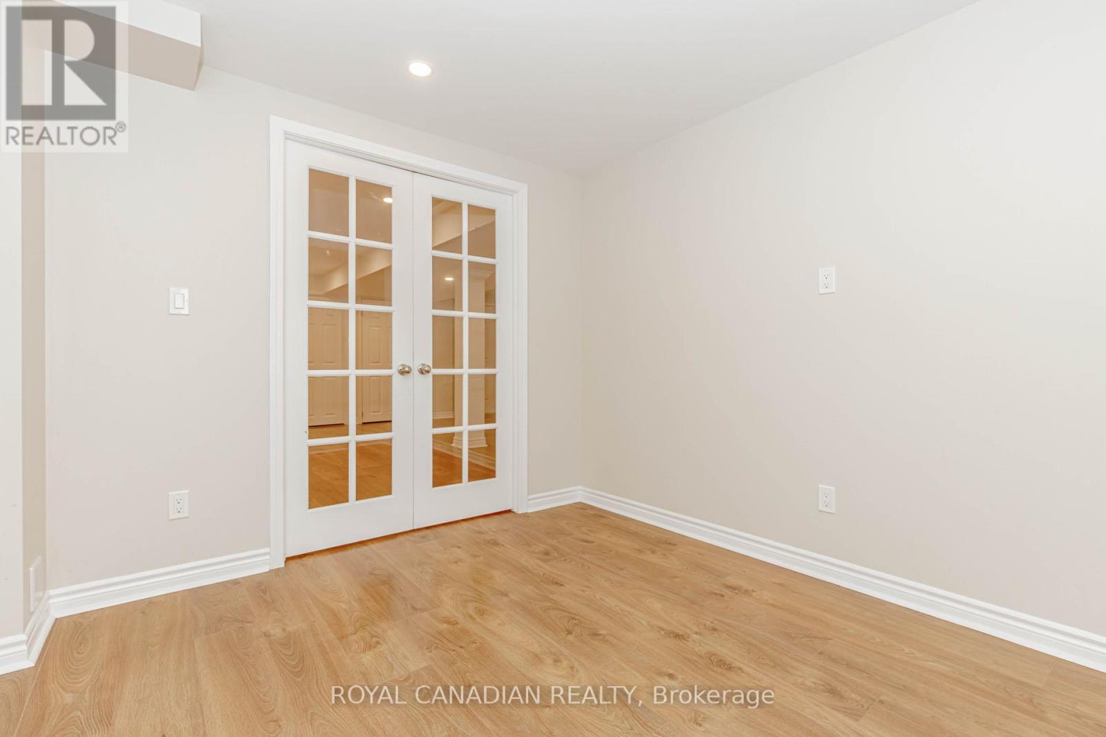 3940 Hazelridge Road, Mississauga, Ontario  L5N 6Z4 - Photo 45 - W12630902