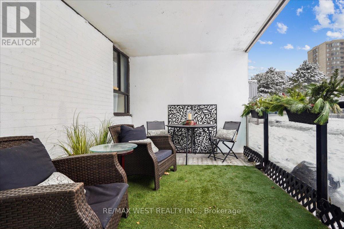 103 - 4 Lisa Street, Brampton (Queen Street Corridor), Ontario  L6T 4B6 - Photo 8 - W12630918