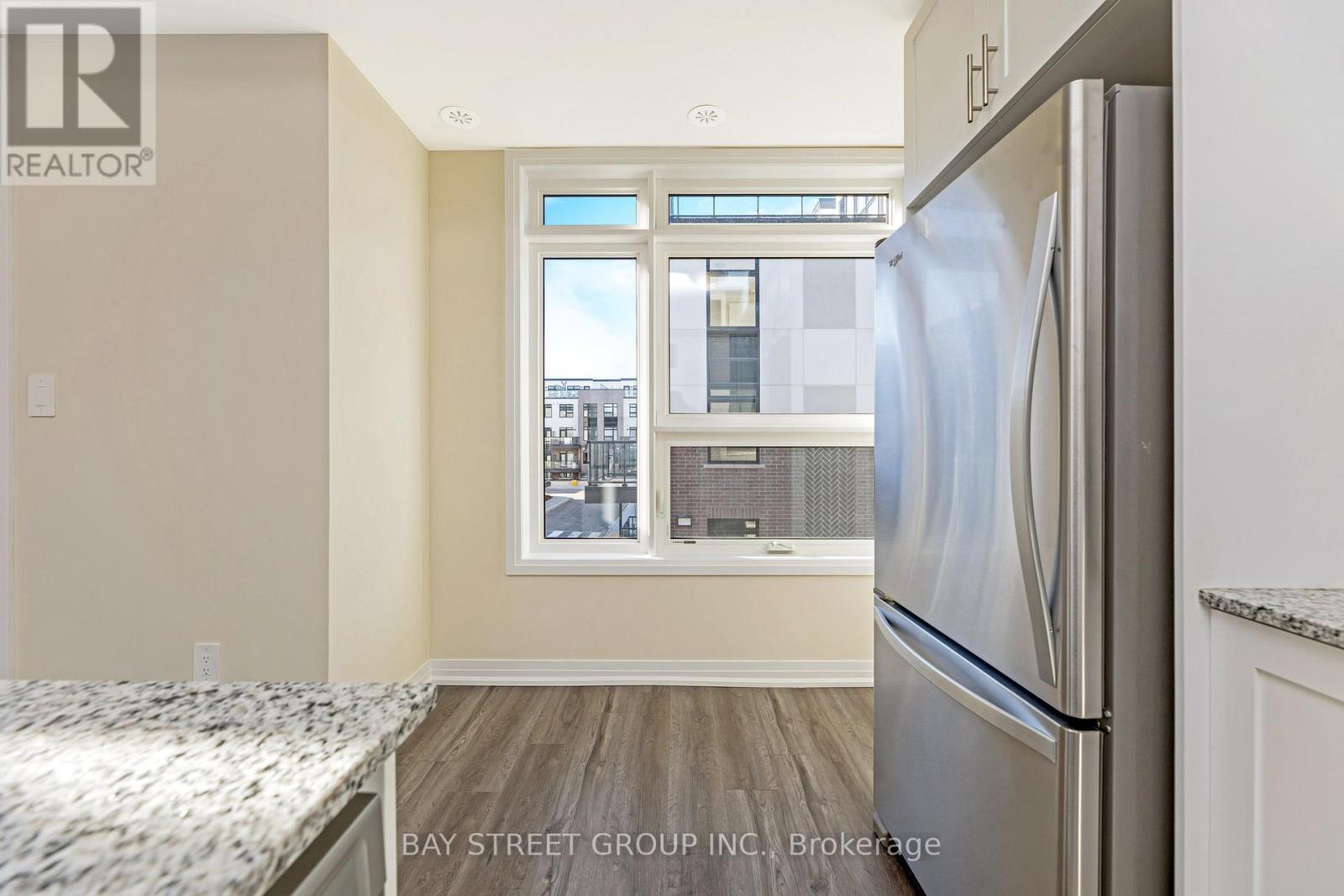 111 - 1573 Rose Way, Milton, Ontario  L9E 1N4 - Photo 13 - W12630926