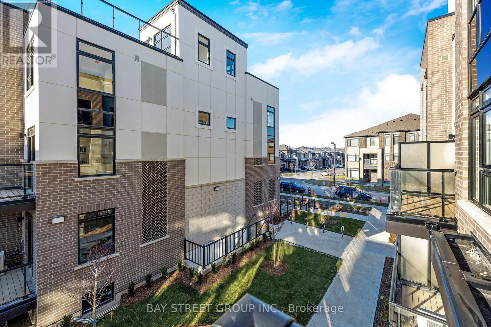 111 - 1573 Rose Way, Milton, Ontario  L9E 1N4 - Photo 17 - W12630926