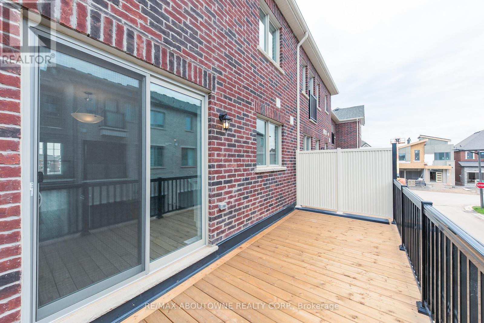 3028 Merrick Road, Oakville, Ontario  L6H 7Y2 - Photo 17 - W12630952