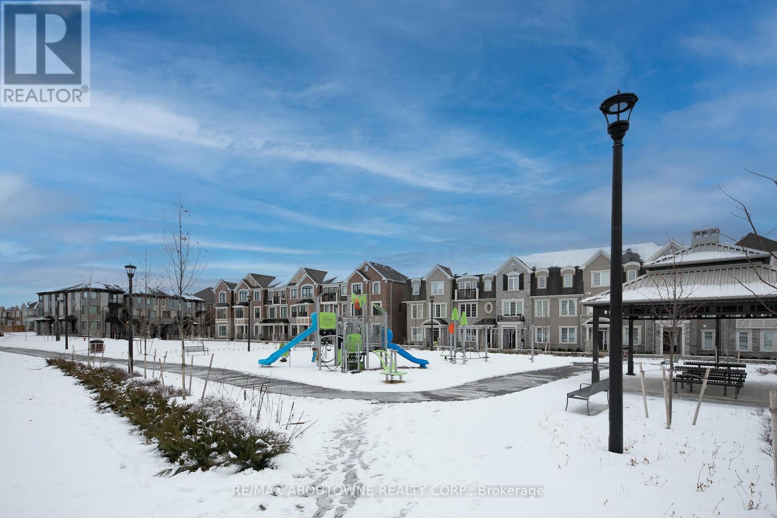 3028 Merrick Road, Oakville, Ontario  L6H 7Y2 - Photo 3 - W12630952