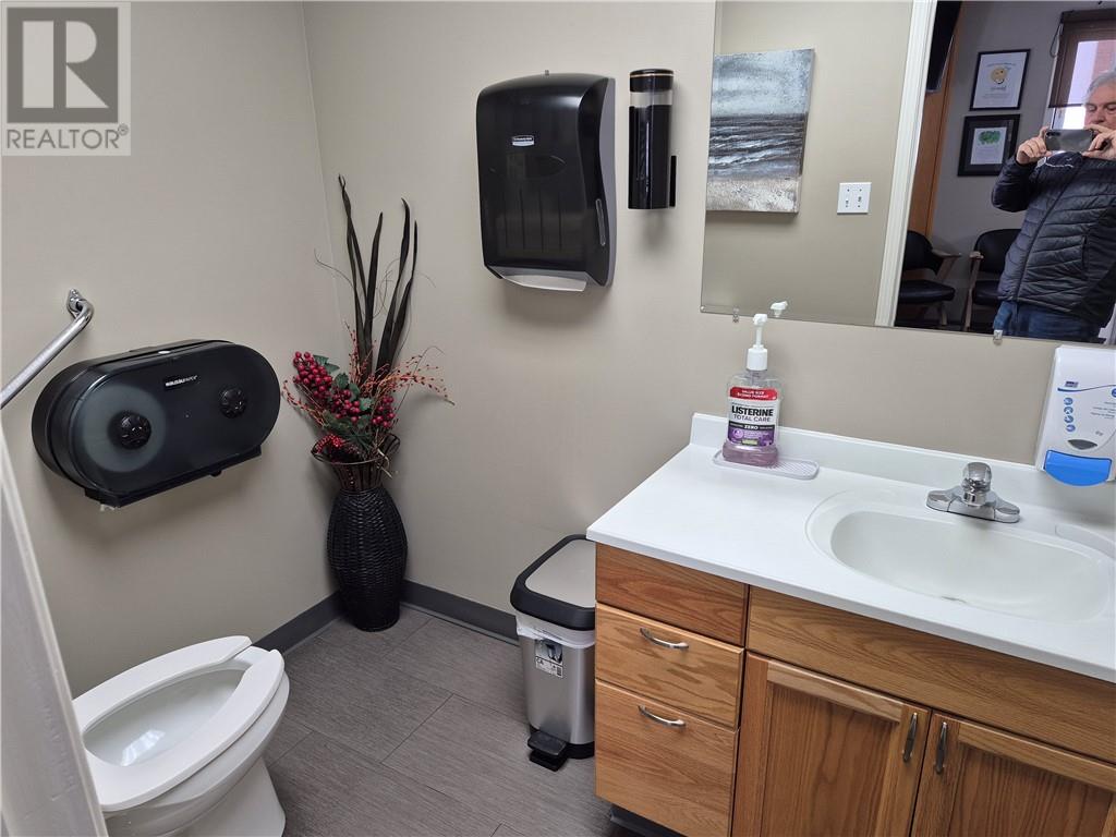 441 Lasalle, Sudbury, Ontario P3A 1W8 - Photo 6 - 2125895