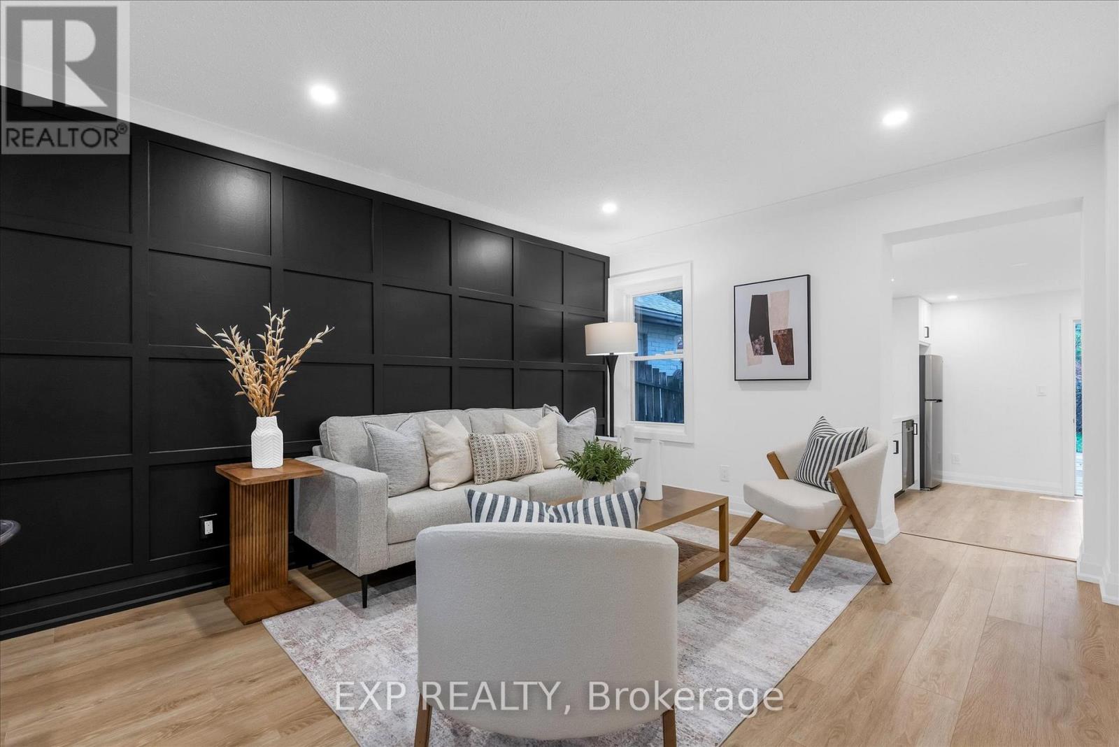 9 Ford Street, Hamilton, Ontario  L8N 2P4 - Photo 2 - X12630820