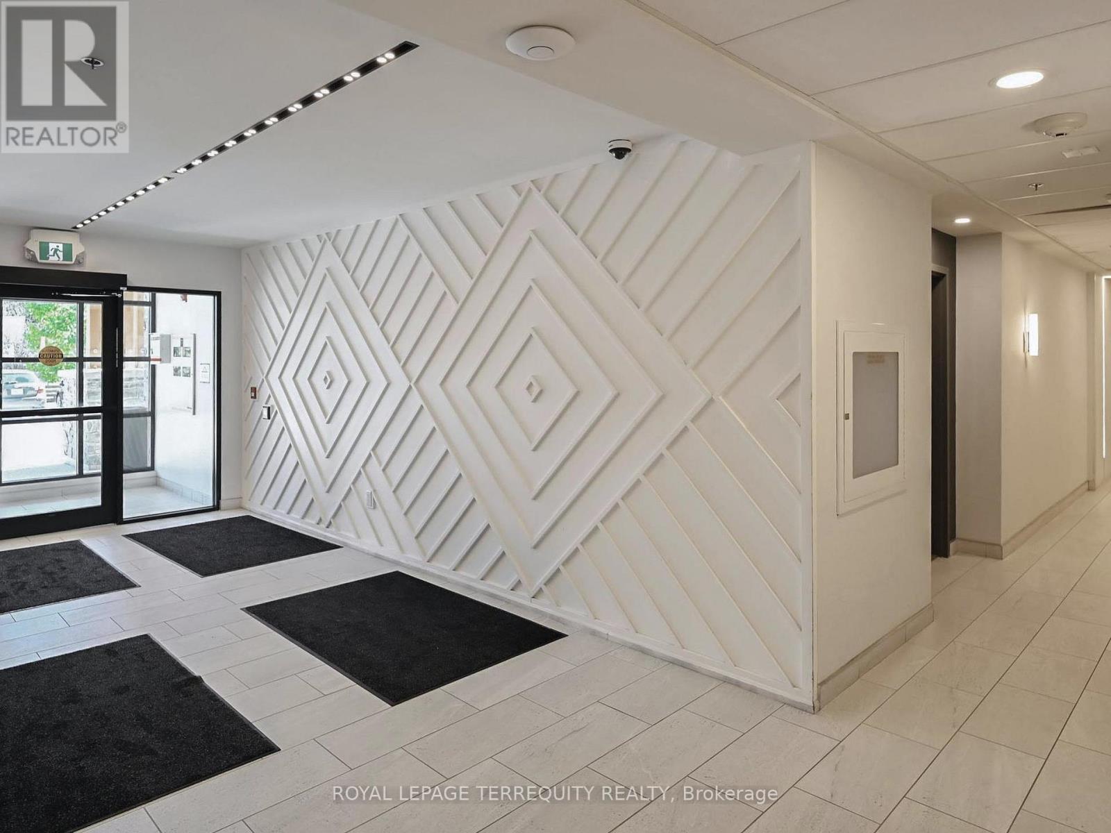 419 - 110 Fergus Avenue, Kitchener, Ontario  N2A 0K9 - Photo 5 - X12630936