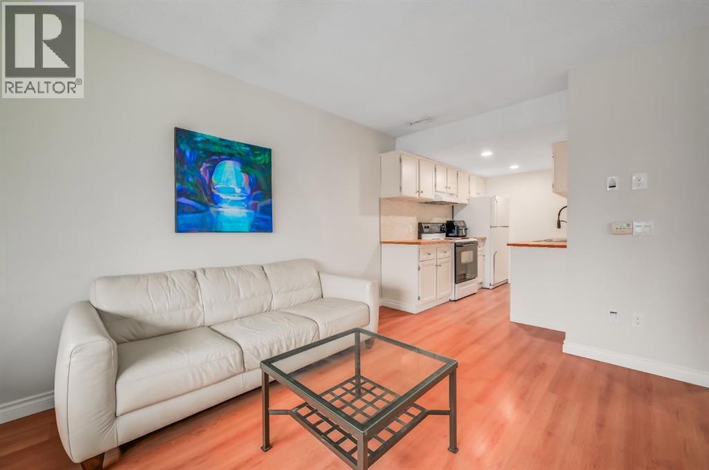 728, 200 Brookpark Drive Sw, Calgary, Alberta  T2W 3E5 - Photo 4 - A2269528