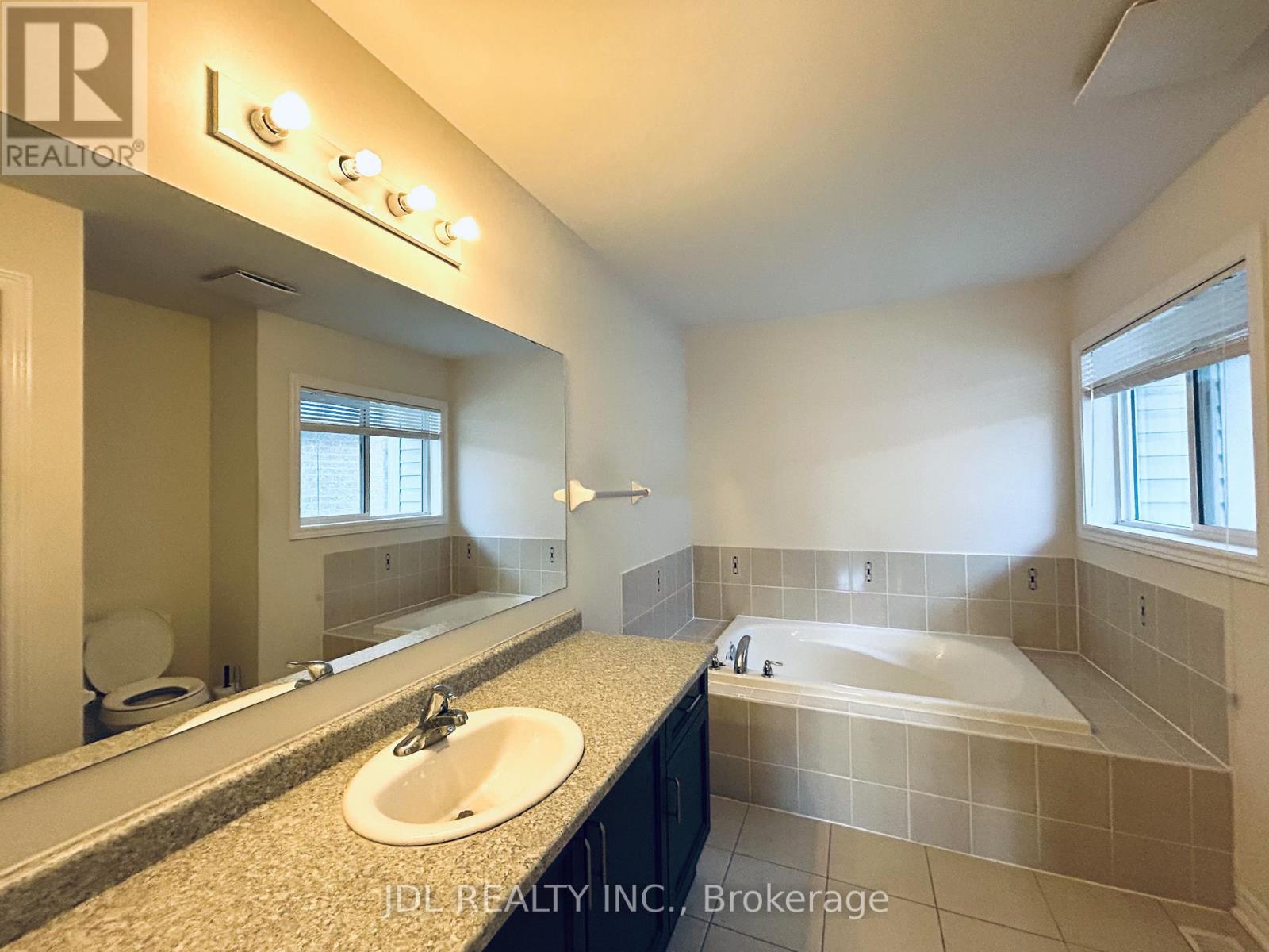 10 Benn Avenue, Georgina, Ontario  L4P 0G8 - Photo 21 - N12524506