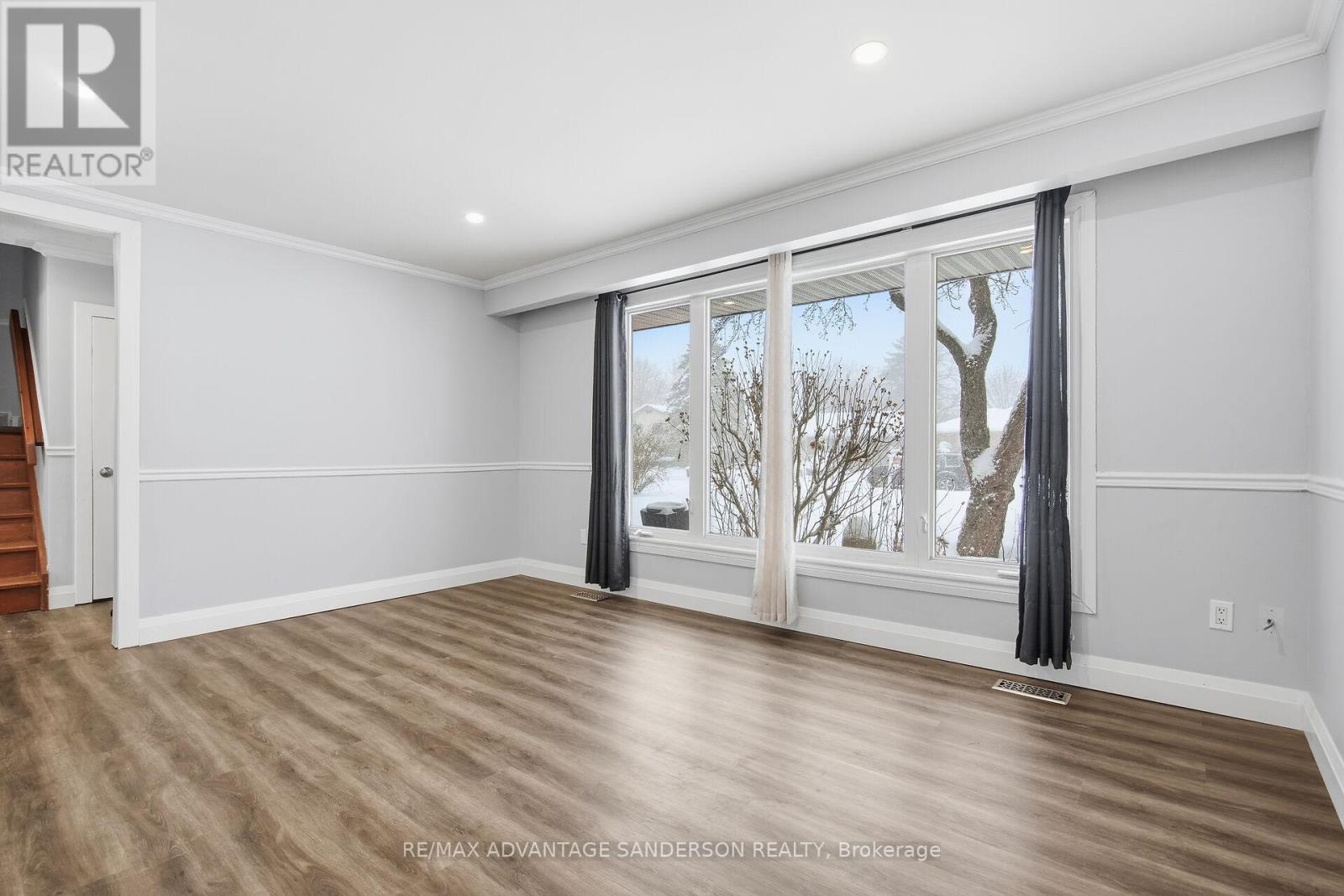 14 Tewksbury Crescent, London East, Ontario N5V 2M8 - Photo 11 - X12630960