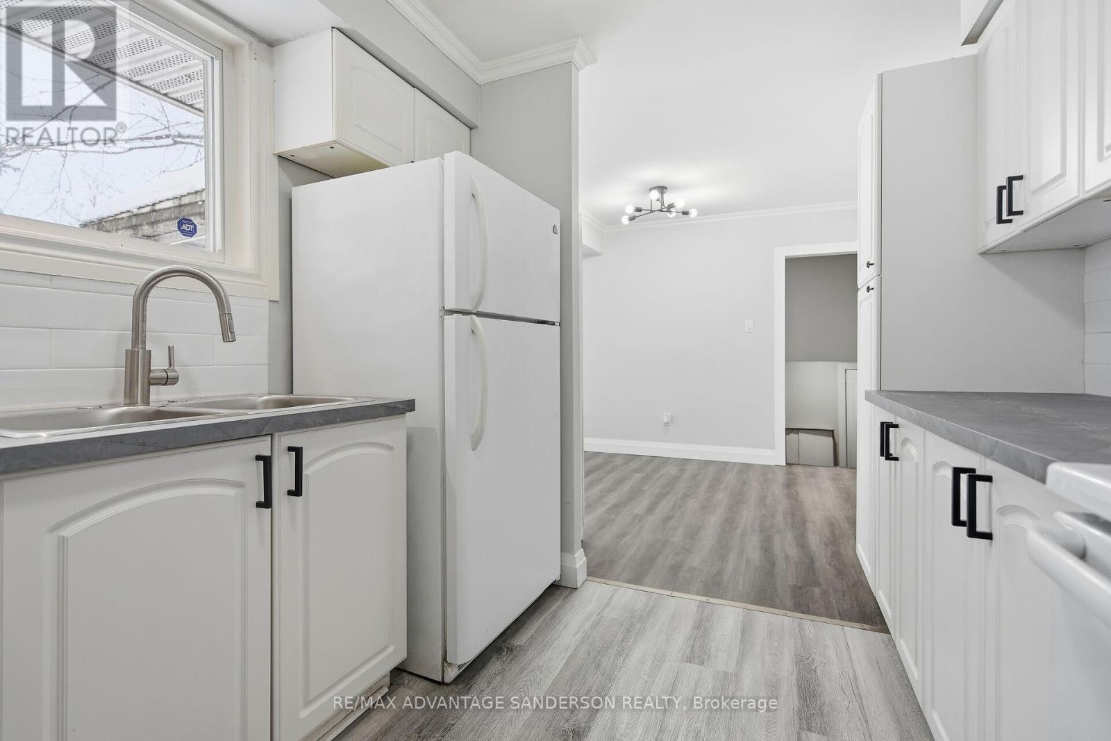 14 Tewksbury Crescent, London East, Ontario N5V 2M8 - Photo 17 - X12630960