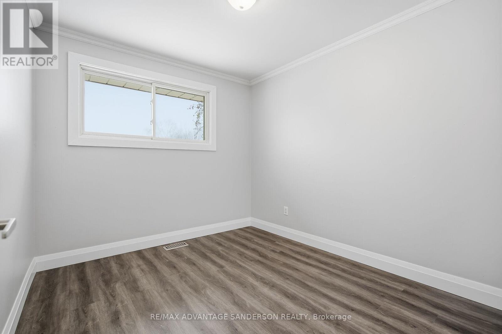 14 Tewksbury Crescent, London East, Ontario N5V 2M8 - Photo 20 - X12630960