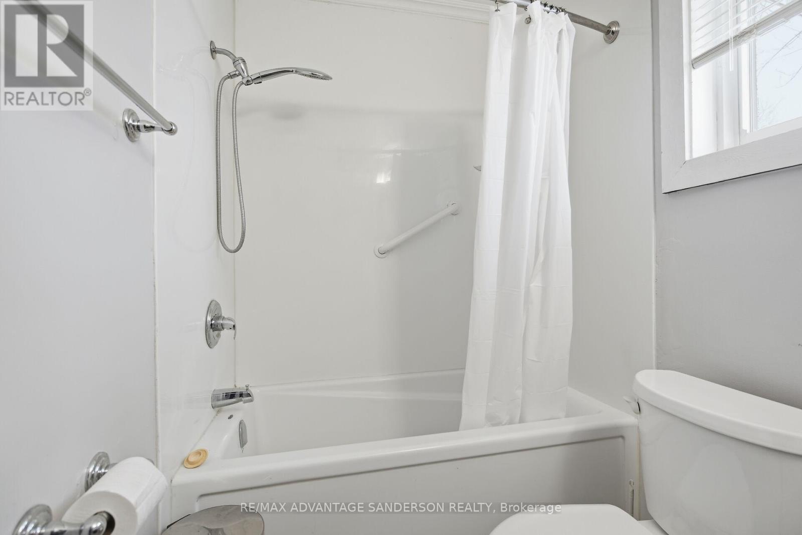 14 Tewksbury Crescent, London East, Ontario N5V 2M8 - Photo 25 - X12630960