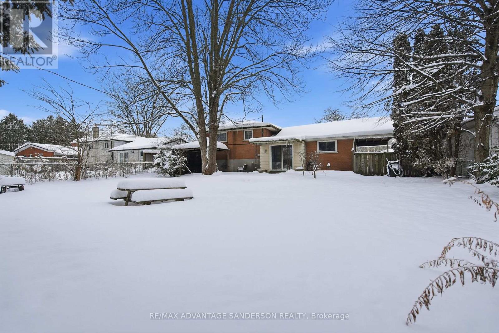 14 Tewksbury Crescent, London East, Ontario N5V 2M8 - Photo 34 - X12630960