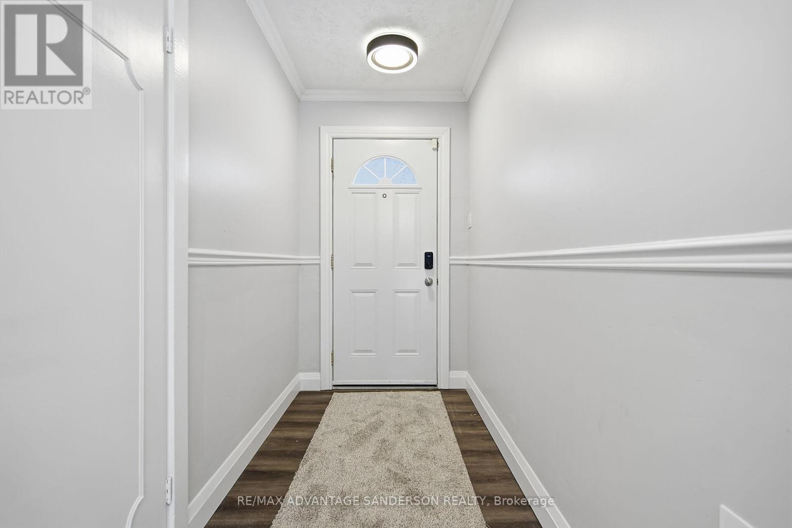 14 Tewksbury Crescent, London East, Ontario N5V 2M8 - Photo 9 - X12630960