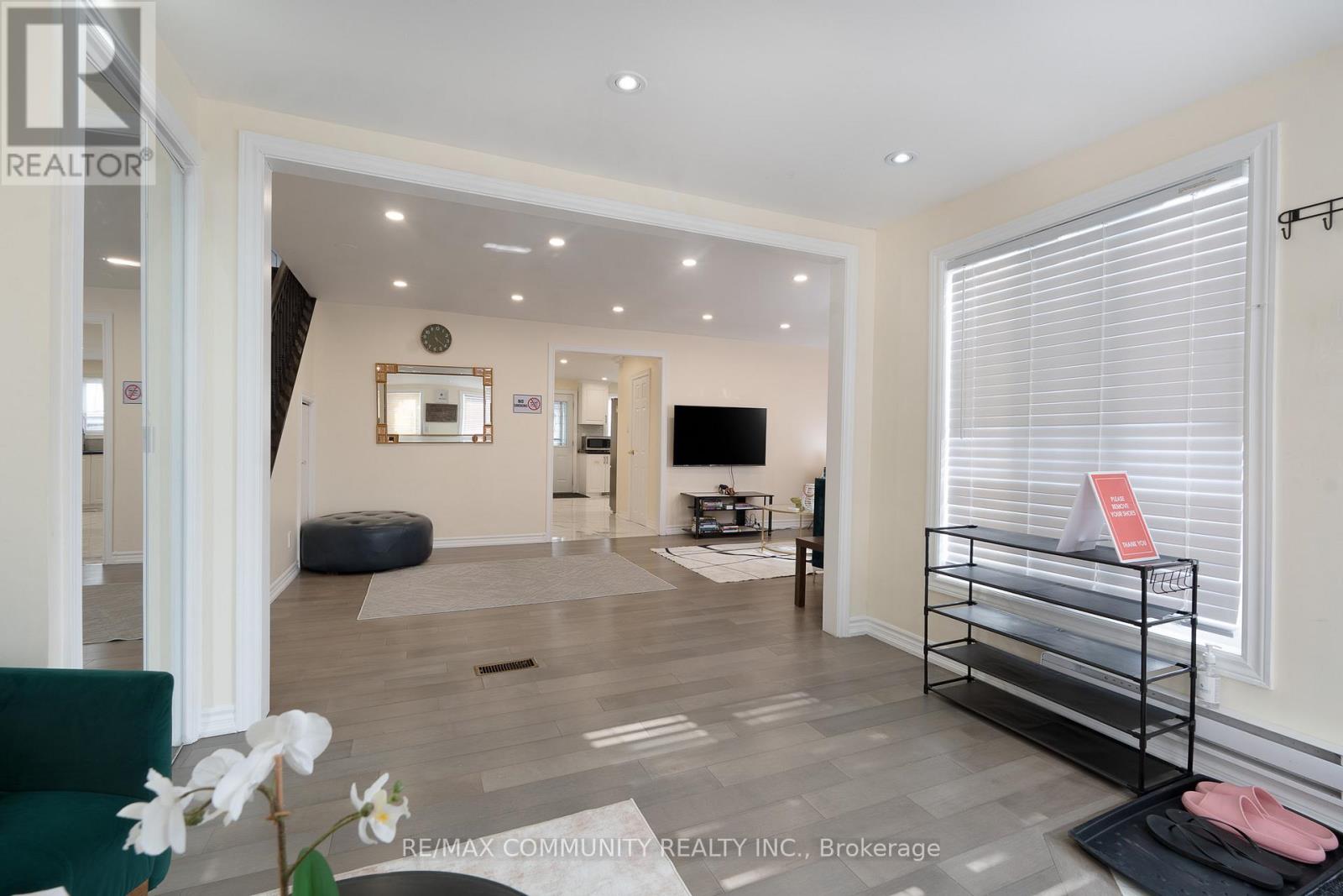 33 Windsor Avenue, Ajax, Ontario  L1S 2B1 - Photo 19 - E12564034