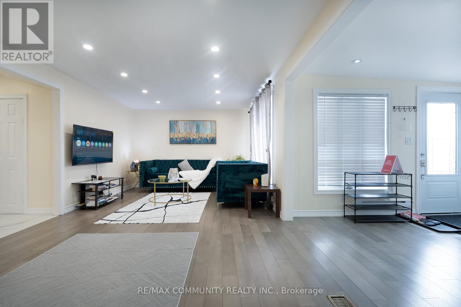 33 Windsor Avenue, Ajax, Ontario  L1S 2B1 - Photo 22 - E12564034