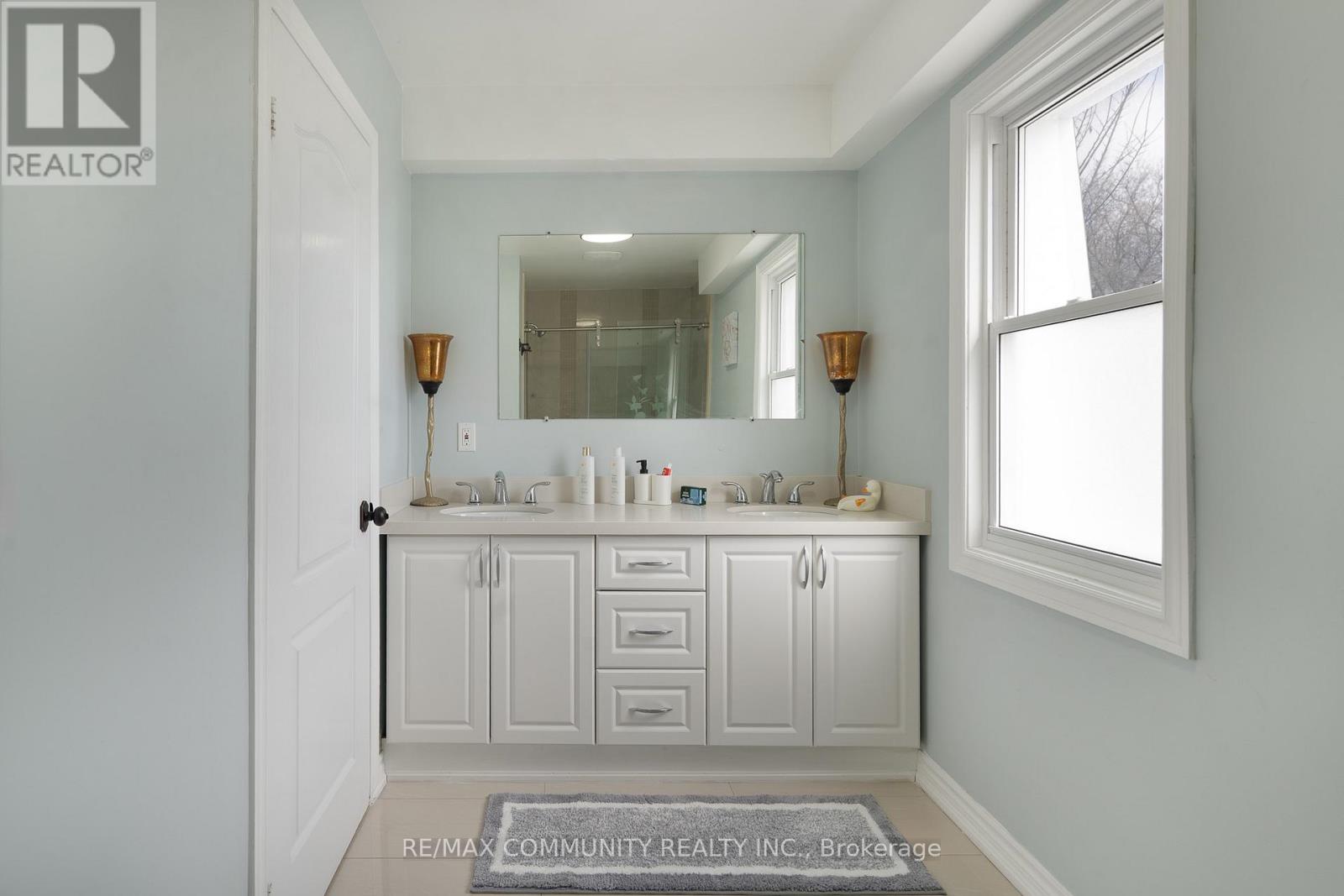 33 Windsor Avenue, Ajax, Ontario  L1S 2B1 - Photo 7 - E12564034