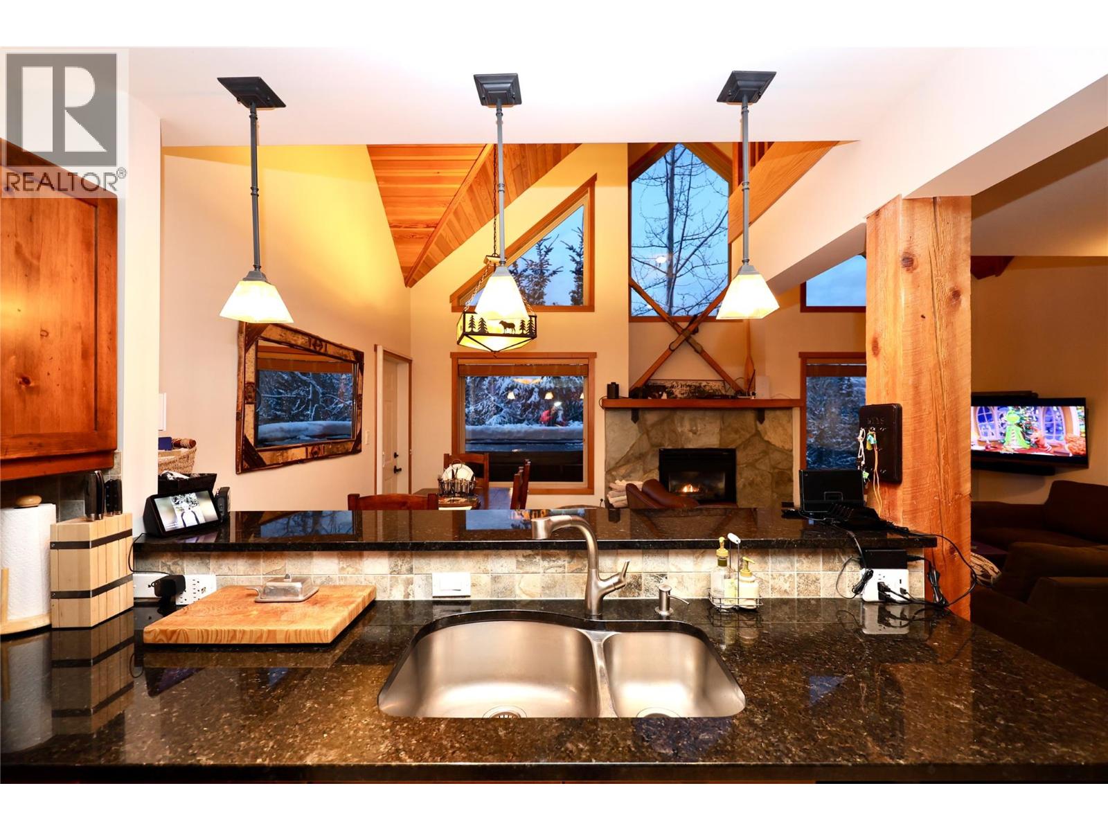 1336 Palliser Trail Unit# 9, Golden, British Columbia V0A 1H0 - Photo 12 - 10371074