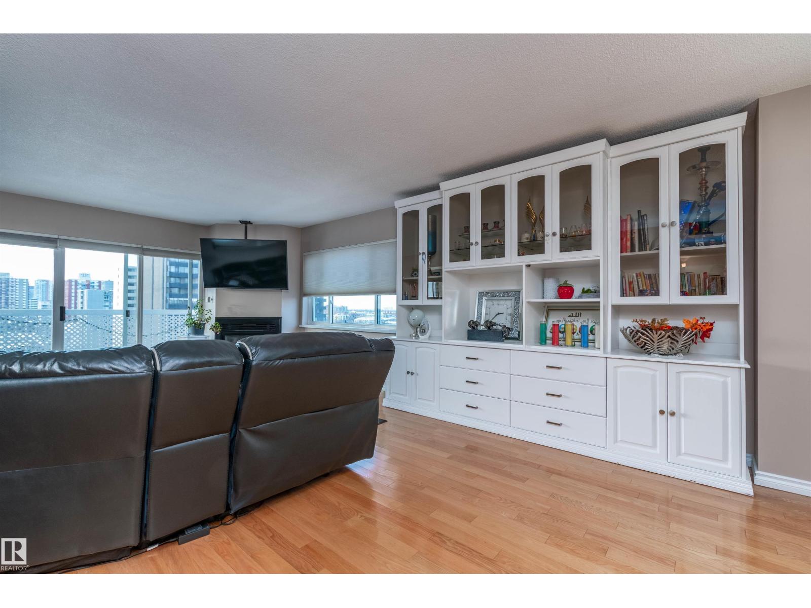 #1105 10130 114 St Nw, Edmonton, Alberta  T5K 2S6 - Photo 13 - E4468057