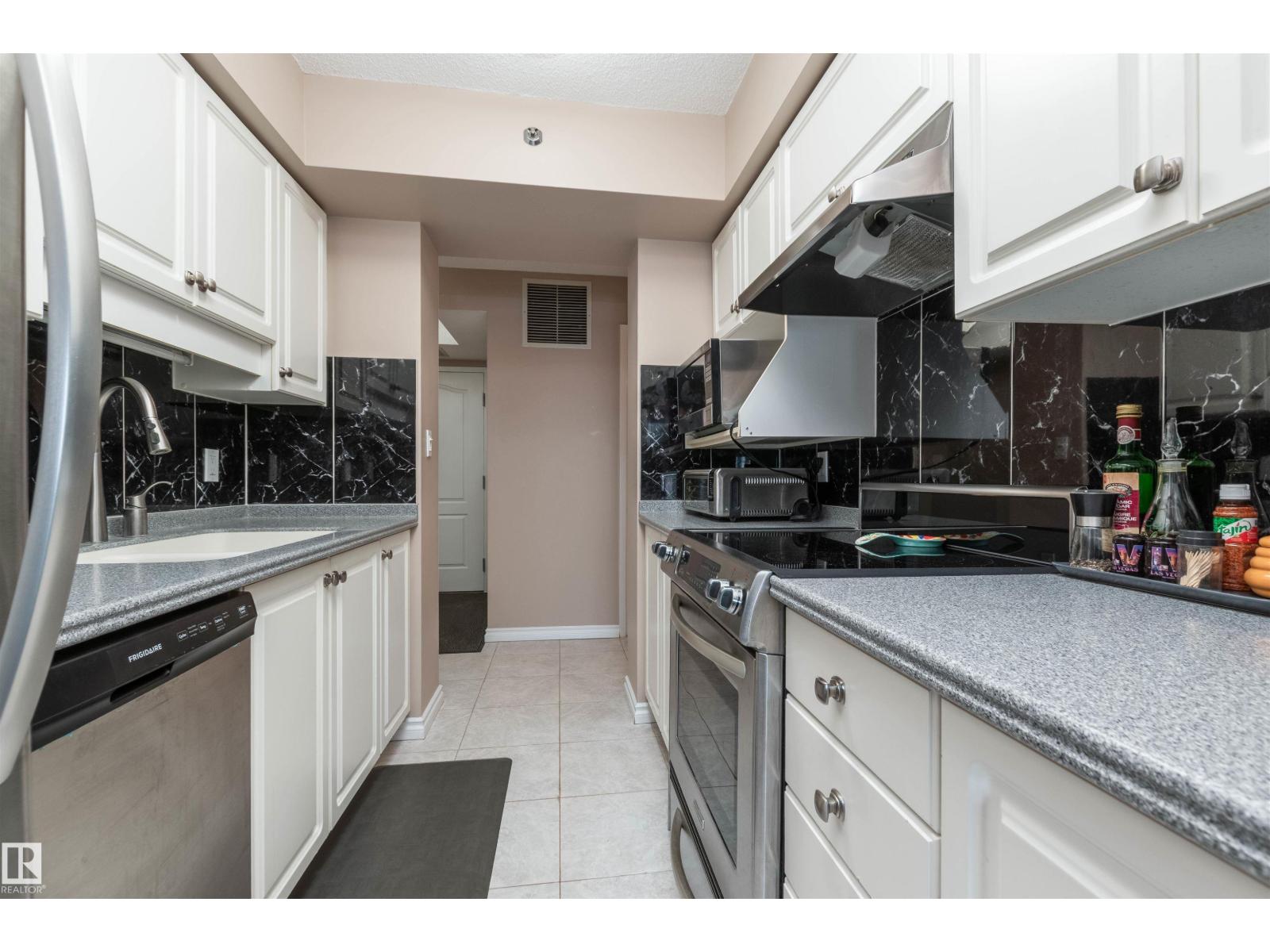 #1105 10130 114 St Nw, Edmonton, Alberta  T5K 2S6 - Photo 9 - E4468057