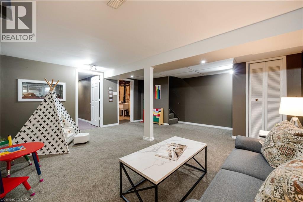 61 Woodlawn Avenue, Brantford, Ontario  N3V 1A6 - Photo 19 - 40792122