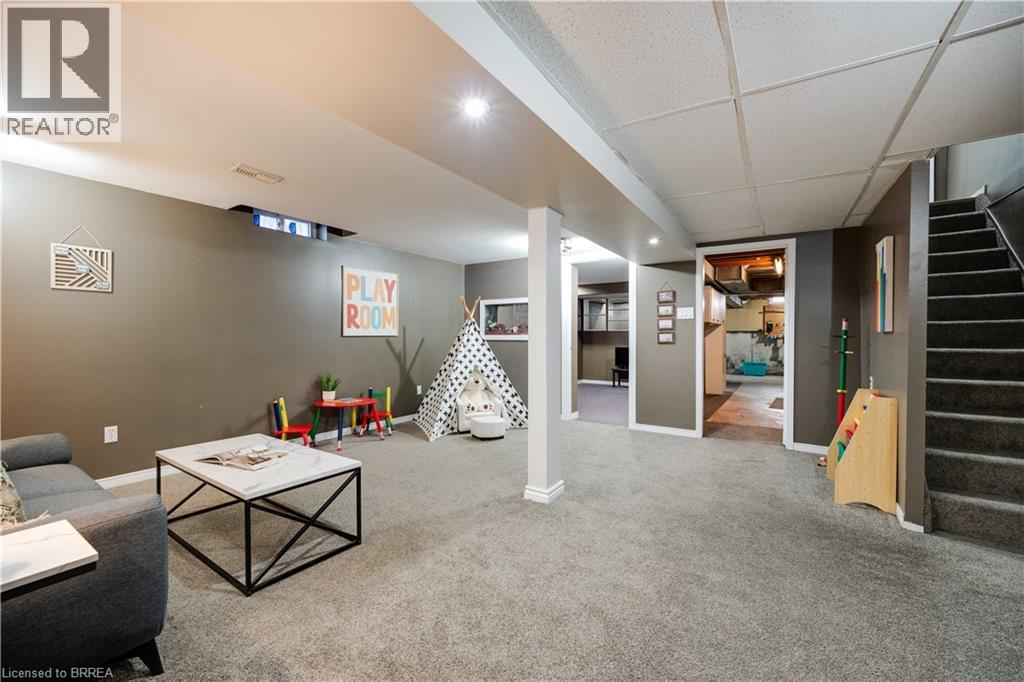 61 Woodlawn Avenue, Brantford, Ontario  N3V 1A6 - Photo 23 - 40792122