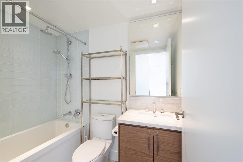 703 111 E 13th Street, North Vancouver, British Columbia  V7L 0C7 - Photo 12 - R3073484