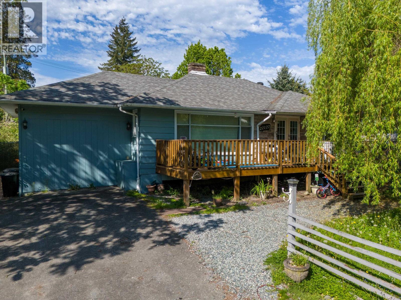 22127 Cliff Avenue, Maple Ridge, British Columbia  V2X 2L4 - Photo 9 - R3000589