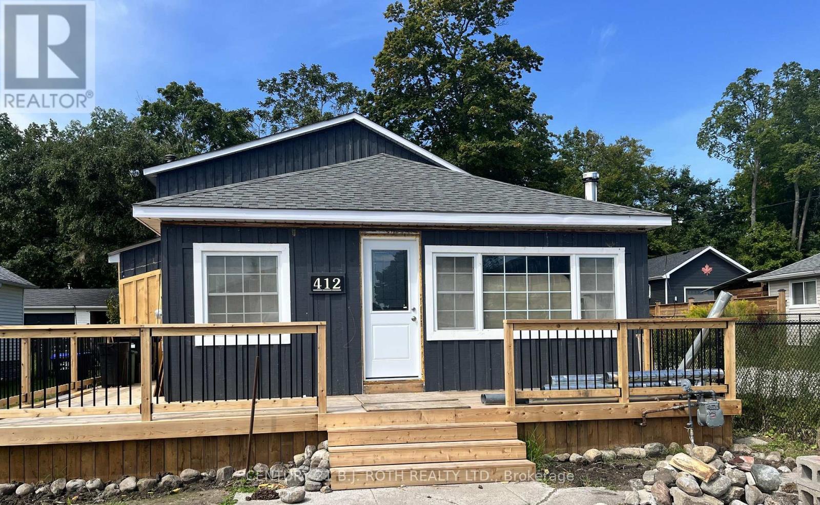 412 Limerick Crescent, Innisfil, Ontario  L0L 1K0 - Photo 2 - N12563674