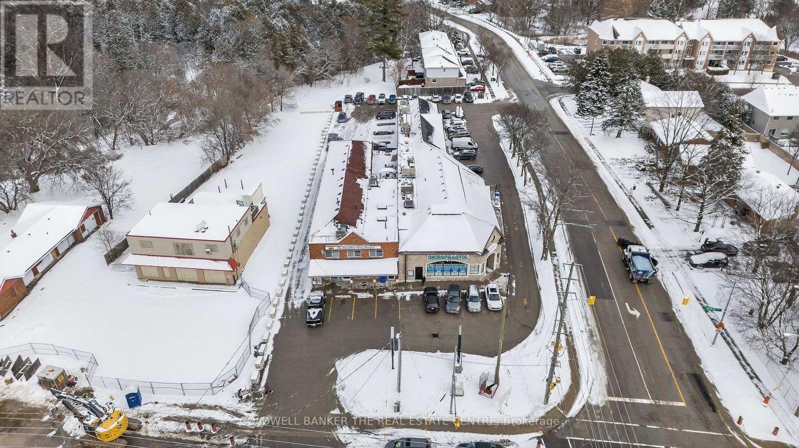 19423 Yonge Street, East Gwillimbury, Ontario  L9N 1L8 - Photo 2 - N12630978