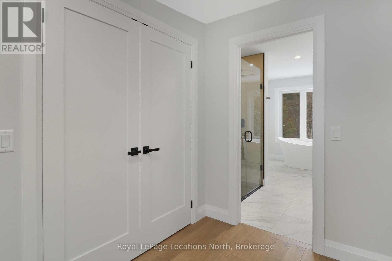 118 Valerie Crescent, Wasaga Beach, Ontario  L9Z 2P8 - Photo 32 - S12631176