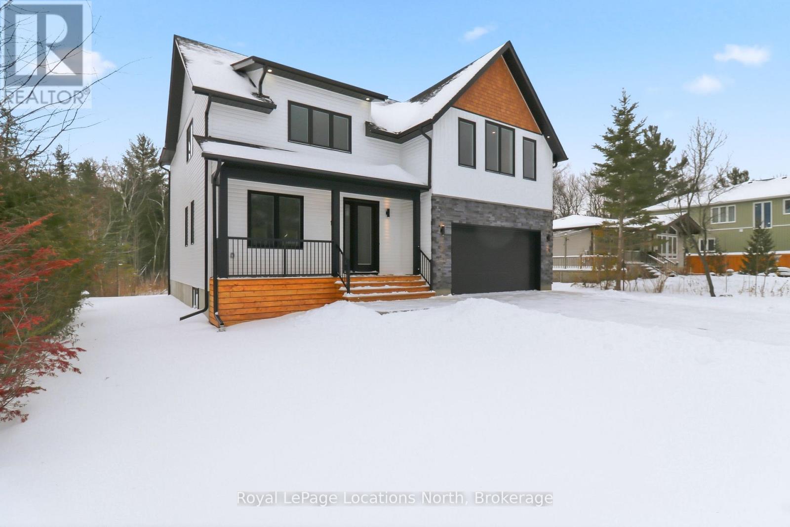 118 Valerie Crescent, Wasaga Beach, Ontario  L9Z 2P8 - Photo 4 - S12631176